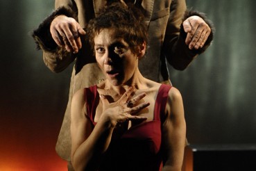 Théâtre . . .